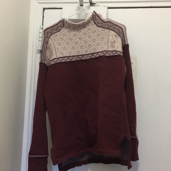 Free People Maroon and knit pattern sweater - Picture 1 of 1